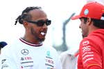 Una llamada de Carlos Sainz padre y un mensaje que Ferrari ignoró delataron la fuga de Lewis Hamilton