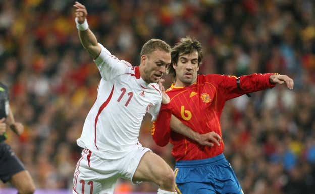 Albelda, en un partido contra Dinamarca en aquella época.  GETTY