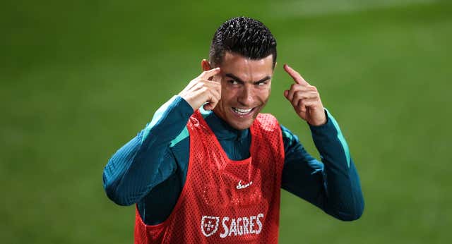 Cristiano Ronaldo se reivindica con un dardo: “El jugador con más goles oficiales en la historia soy yo”