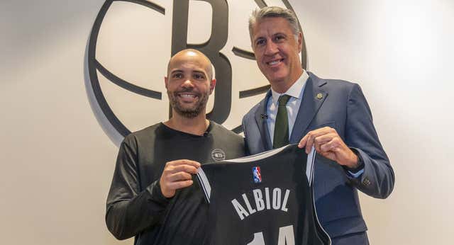El premio más especial de Jordi Fernández: «Yo no estaría aquí si no fuera por mis orígenes»