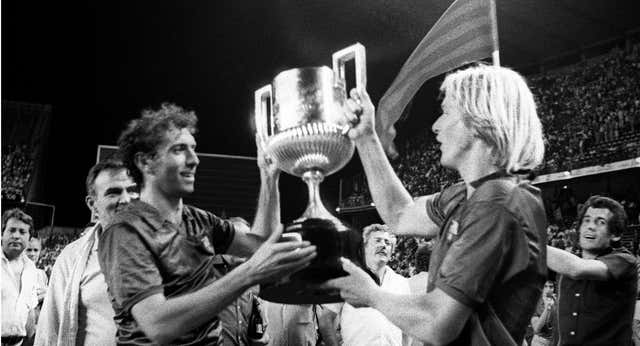 Schuster revive su pesadilla en el Barça: “En el vestuario me viene la película: ‘Ahora ya sé que este quiere ganar esa Copa sin mí’”