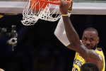 Santi Aldama se rinde a la eternidad de LeBron James: tercer triple-doble seguido a los 39 años