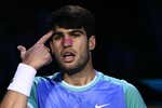 Carlos Alcaraz cede con Zverev y se despide de las ATP Finals