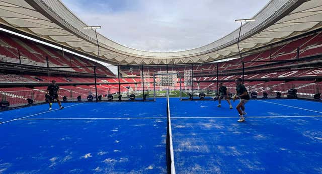 La iniciativa que ha hecho cambiar el césped del Metropolitano por pistas de pádel