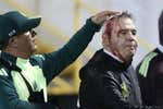Javier Aguirre, agredido durante el Honduras - México con una lata de cerveza