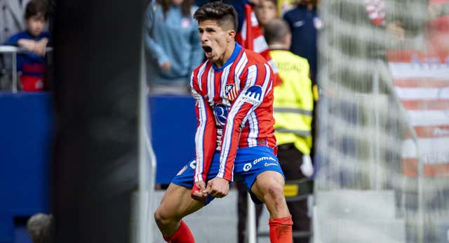 Giuliano Simeone y esa fe de no dar nunca un balón por perdido: «Se chocó con un cartel y terminó todo cortado»