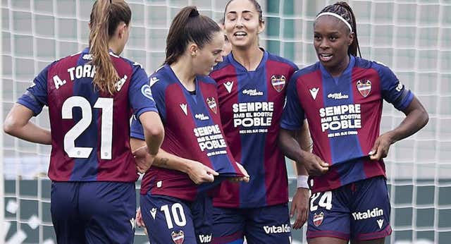 Ivonne Chacón lidera el regreso del Levante a Liga F con un doble gesto que pone en pie a todos: “Va por vosotros”