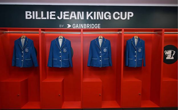 Imagen de la chaqueta Billie Blue que distingue a las campeonas de la BJK Cup.  ITF