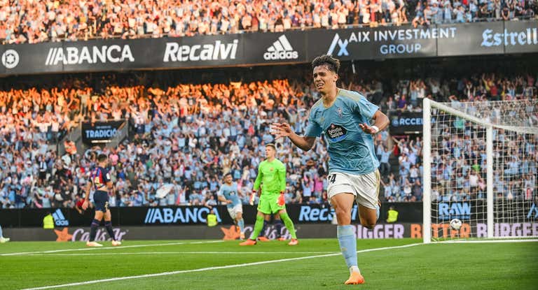 Gabri Veiga celebra un gol contra el Barcelona en el encuentro de 2023.