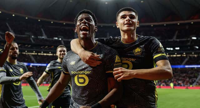 Jonathan David creció viendo al Barça ganar, derrotó al Madrid y ahora hace otro guiño: «Mi sueño es jugar allí»