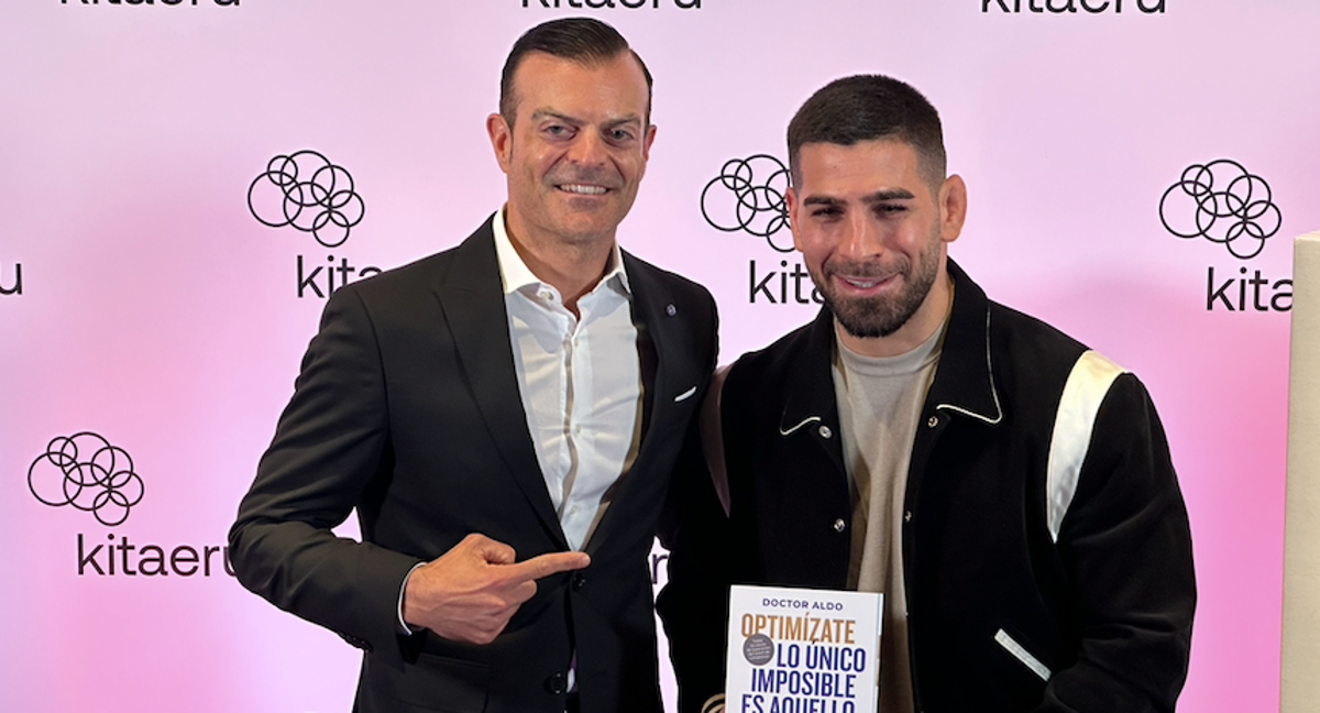 Doctor Aldo e Ilia Topuria durante la presentación de Optimízate.