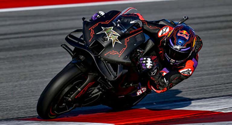 Jorge Martín con su nueva Aprilia.