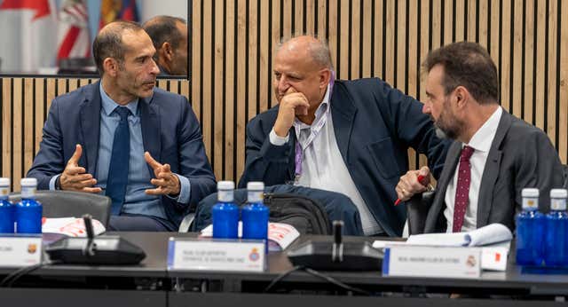El duro camino de la Liga F para financiarse y los palos en las ruedas que quiere poner el Real Madrid