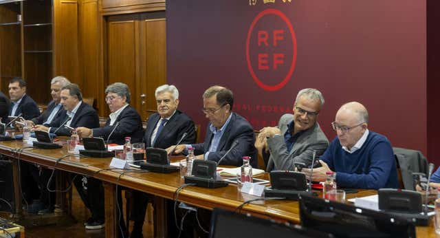 Así se cocina un presidente de urgencia en la RFEF, mientras rezan por que pueda presentarse Rocha
