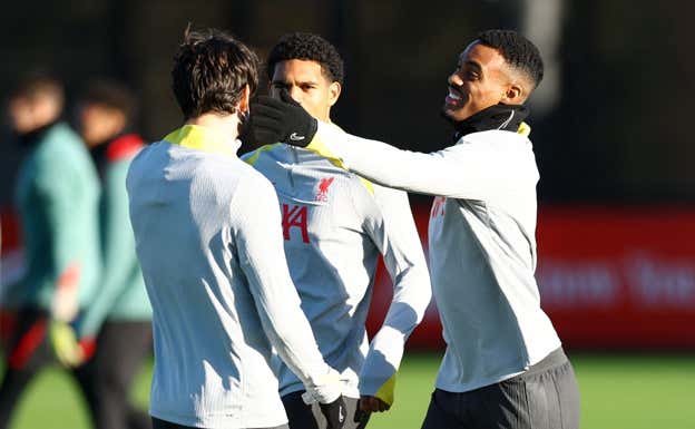 El Liverpool entrena en la previa del Madrid.