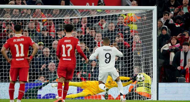 Anfield sentencia a Mbappé y pone en apuros al Real Madrid