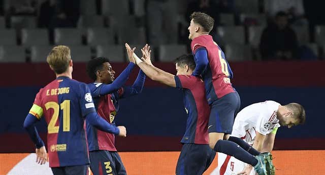 El Barça recupera el fútbol con la promesa de una renovación… y algunos pitos