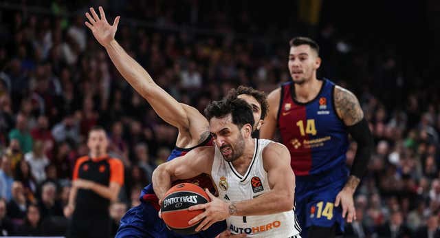 Facu Campazzo dinamita el Palau en un partido de locura