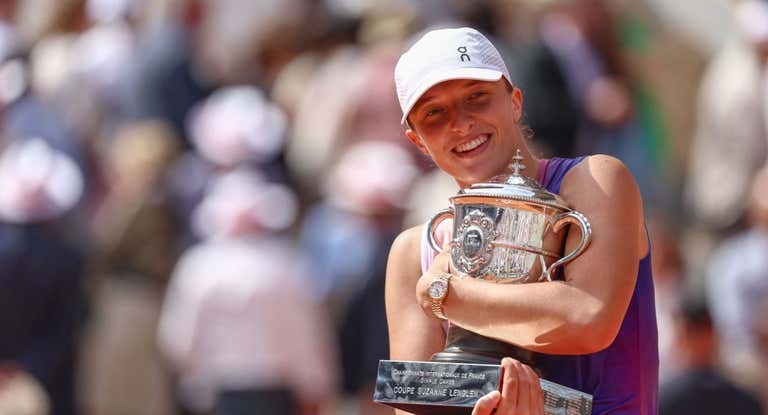 Iga Swiatek, tras conquistar su último título de Roland Garros.