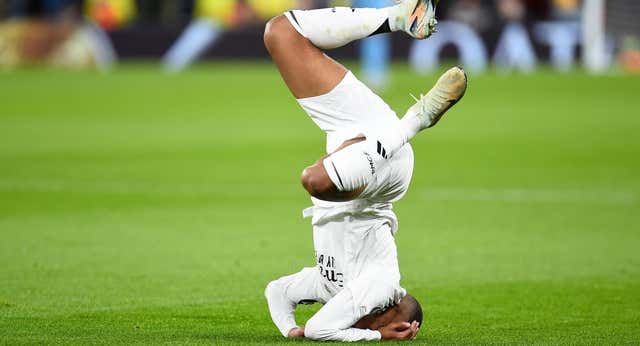 La prensa francesa se cobra cuentas y pone patas arriba a Kylian Mbappé: «Ya ni siquiera es jugador de fútbol»