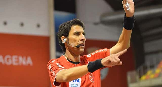 Moreno Reina, el árbitro didáctico y viral que entrenó con Medina Cantalejo: «Hay que pasar desapercibido»