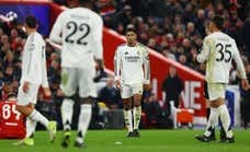 El vestuario del Real Madrid cierra filas tras el golpe de realidad en Anfield: «Estamos en el camino correcto»