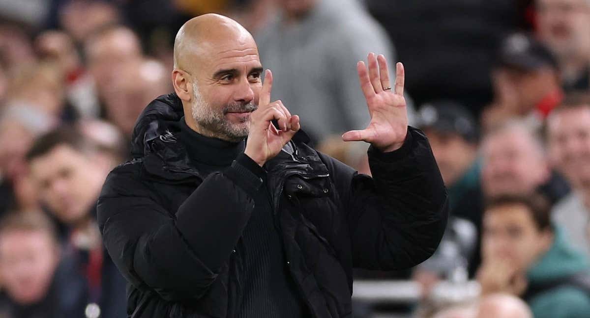 Pep Guardiola responde a Anfield con seis dedos... por seis títulos de Premier.