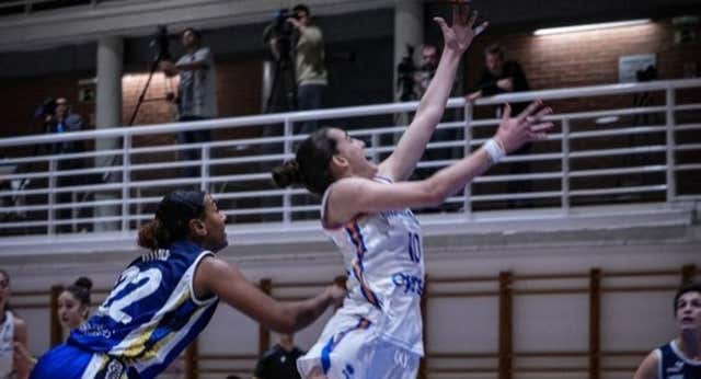 Europa descubre (y se descubre) a Iyana Martín y Helena Pueyo, la última prueba de la buena salud del baloncesto femenino