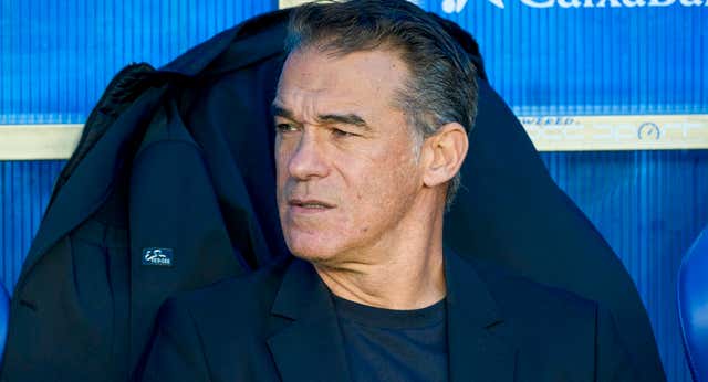 El Alavés fulmina a Luis García, segundo entrenador destituido en una semana
