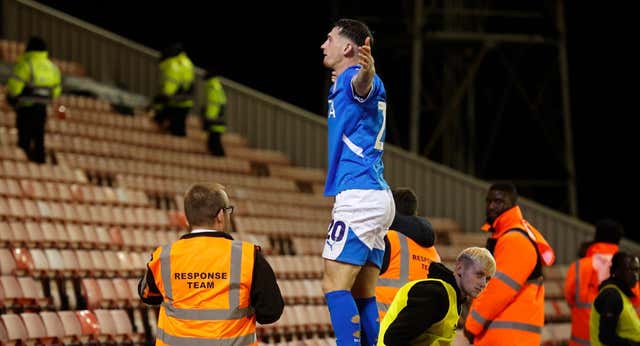 Louie Barry, ‘el pequeño Vardy’ que pasó por La Masia y ahora oposita para ser un hombre de Unai Emery