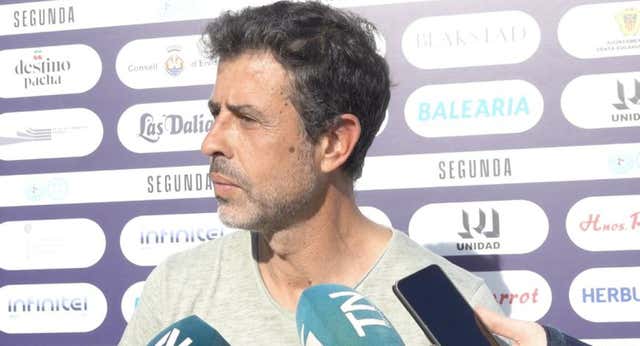Acusan al director deportivo del Sabadell de entrar en la “caseta del árbitro” e “increpar” a los jugadores de la Peña Deportiva: “se opuso la Guardia Civil”