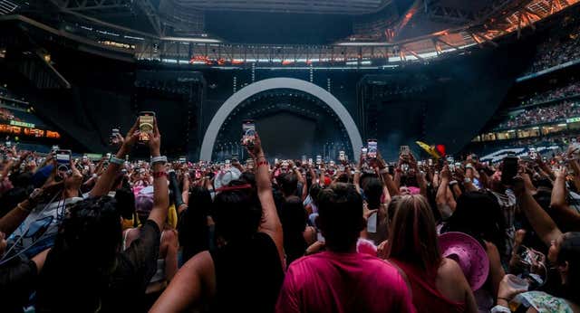 Facua pide multar también al Real Madrid por ruidos en conciertos y no solo a promotores