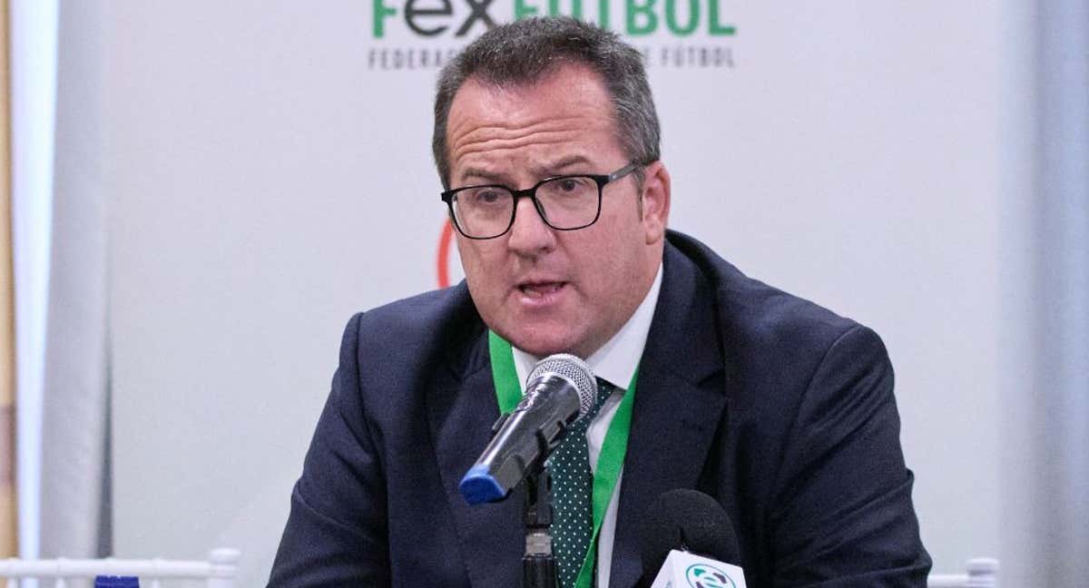 Sergio Merchán, en un acto de la Federación Extremeña de Fútbol.