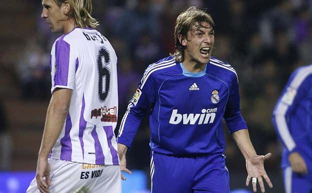 Heinze, en un partido con el Madrid.