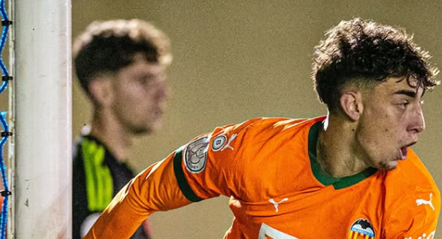 Iker Córdoba, la ‘perla’ que salió del Barça, y el Valencia están muy cerca de renovar