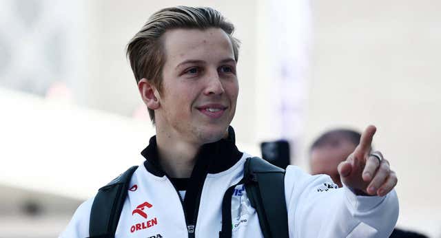Liam Lawson toma el relevo de Checo Pérez y pilotará en Red Bull en 2025