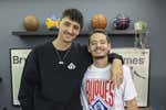 El muro invisible de Drafteados, la pareja de «periodistas» que revolucionan las redes NBA: «No puedo vivir al revés que mi mujer y mi hija»