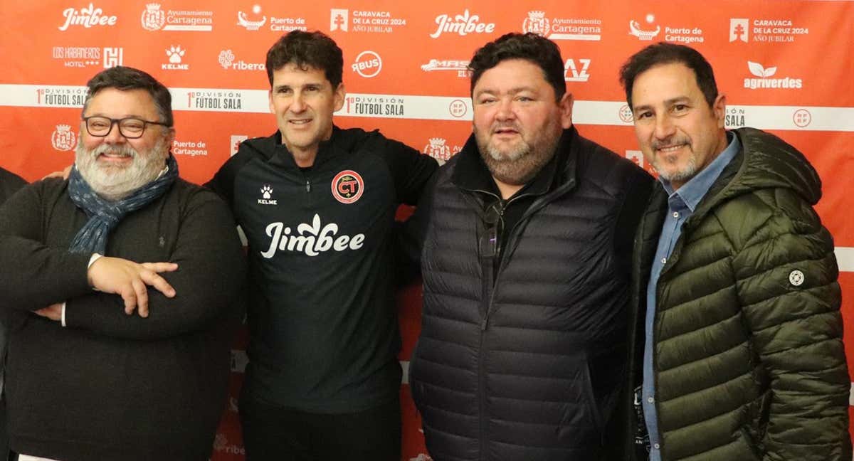 El presidente Miguel Ángel Jiménez, Duda, el tesorero Sergio Jiménez y Paulo Roberto.