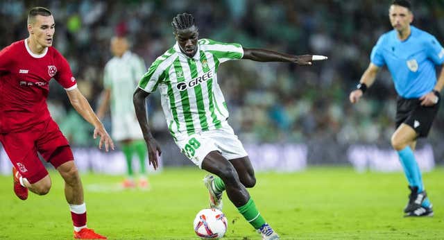Petrocub – Betis hoy: a qué hora es y dónde ver el partido de Conference League