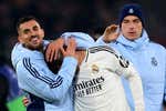 El 'sorpasso' de Ceballos a Modric cambia la postura del club y le cierra la puerta de salida