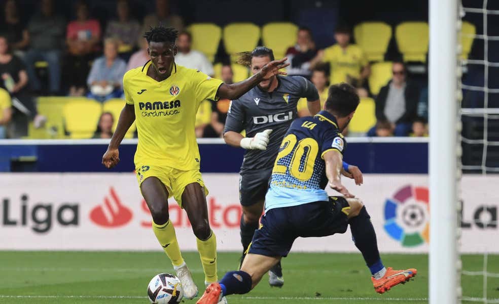 El Villarreal se cuela en el olimpo de los clubes que mejor venden... con PSG y Manchester United como los que más dinero pierden
