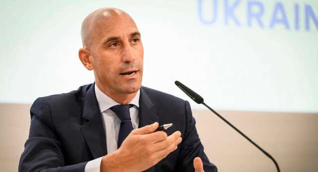 Otro revés judicial para Luis Rubiales: el juzgado desestima su demanda contra José Ramón de la Morena