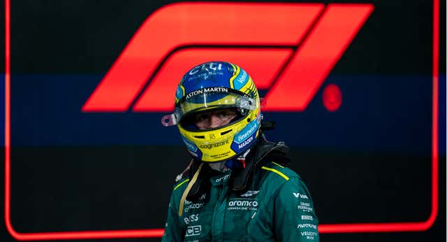 La espalda, el hombro y el intestino de Fernando Alonso justifican su “necesito un parón”