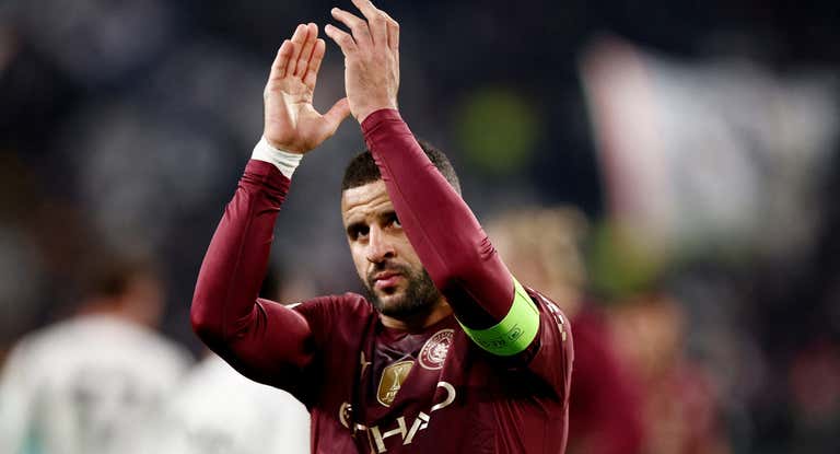Kyle Walker le reclama a Instagram que ayude en la lucha contra el racismo.