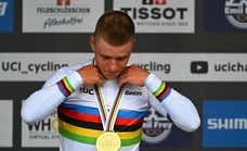 Sigue el drama de Remco Evenepoel: “No podré volver a competir hasta mediados de abril”