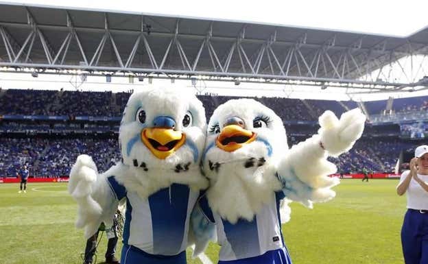 Perico y Perica, mascotas del Espanyol.