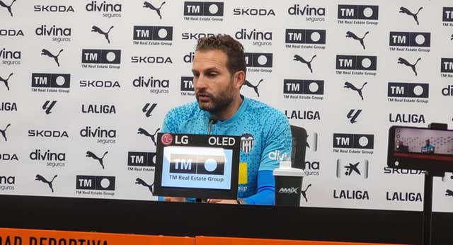 Baraja se pone guerrillero: «Si el barco se hunde, se hundirá conmigo, soy el capitán, no me voy a ir ahora»
