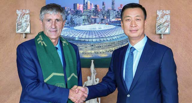 Quique Setién no encontrará ya en China a ninguna superestrella, pero sí colegas y una gran inestabilidad en los banquillos