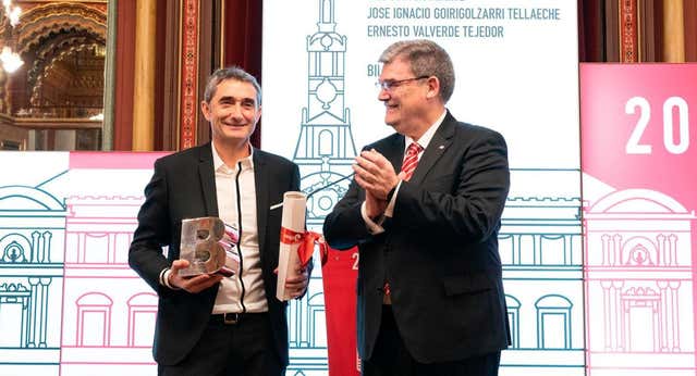Ernesto Valverde se convierte en Ilustre de Bilbao e ilusiona a todos con su discurso: “Somos los mejores”
