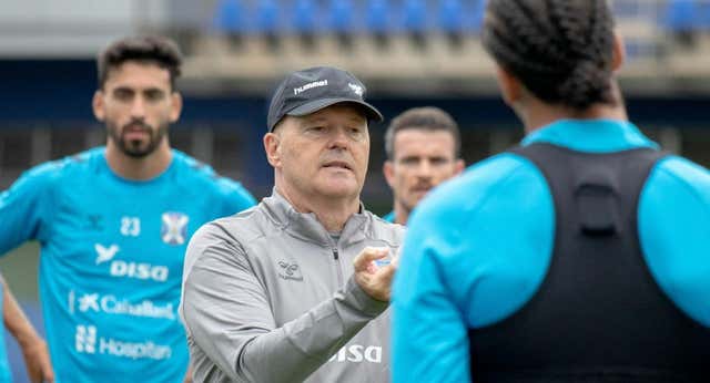 Pepe Mel y su decepción  tras ser cesado en el Tenerife lejos de casa y con varios días de antelación: “No me lo merezco como persona’